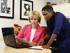 Women-at-computer-in-office-article.jpg