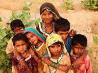 Indian-family-article.jpg